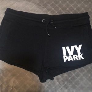 Mid rise short shorts